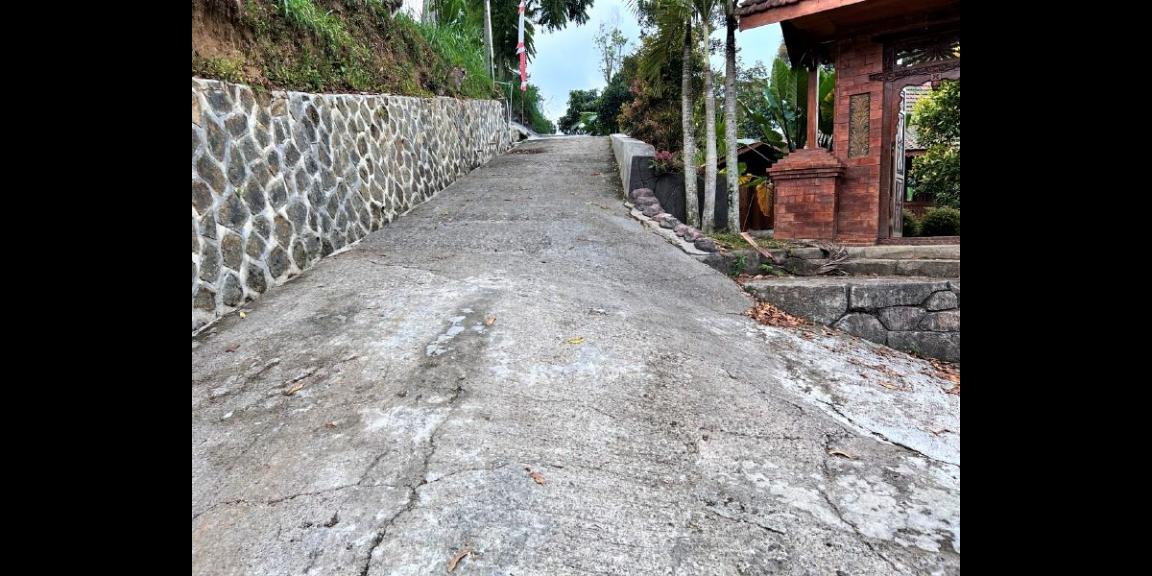 DIJUAL RUMAH JOGLO ADA KOLAM RENANG KEMUNING KARANGANYAR DIJUAL RUMAH JOGLO ADA KOLAM RENANG KEMUNING KARANGANYAR