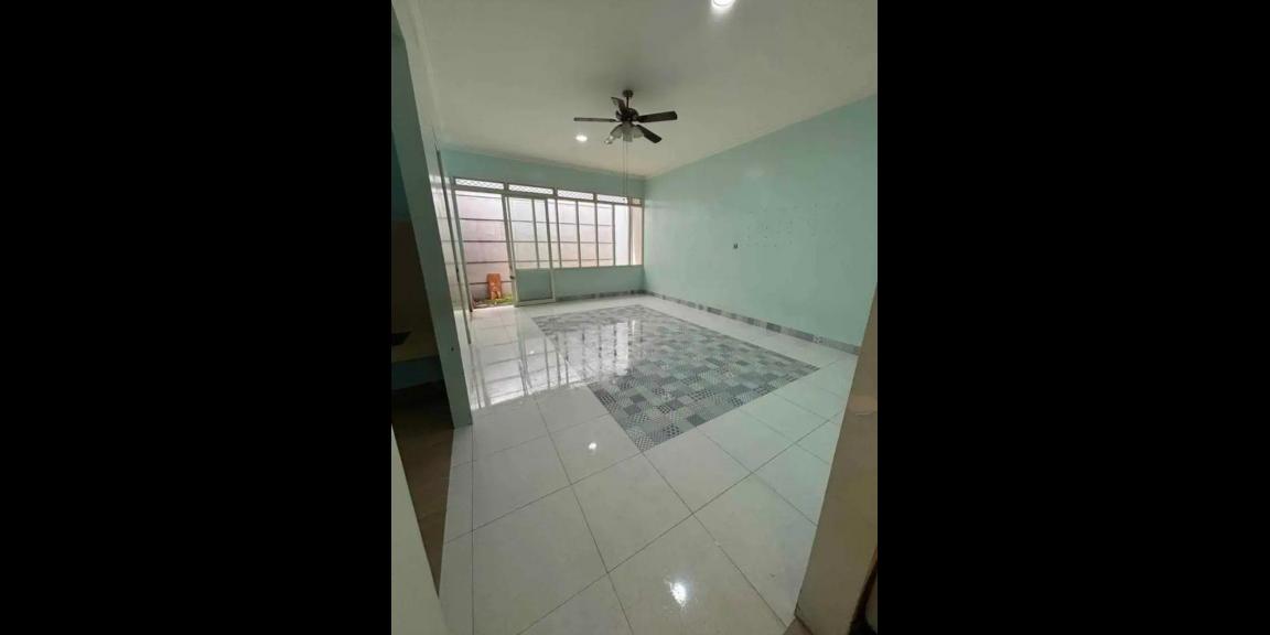 Rumah Minimalis Siap Huni di Perumahan Istana Mentari Sidoarjo Kota Rumah Minimalis Siap Huni di Perumahan Istana Mentari Sidoarjo Kota