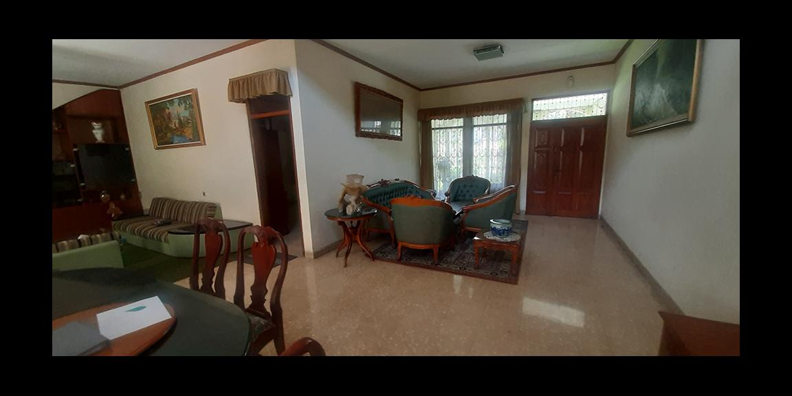 RUMAH HITUNG TANAH DI TUBAGUS ISMAIL DAGO BANDUNG RUMAH HITUNG TANAH DI TUBAGUS ISMAIL DAGO BANDUNG