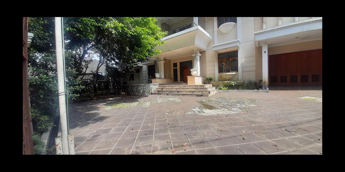 RUMAH MEWAH TANAH LUAS SUPER MURAH VIEW TAMAN DI SAYAP Jl. SUPRATMAN BANDUNG RUMAH MEWAH TANAH LUAS SUPER MURAH VIEW TAMAN DI SAYAP Jl. SUPRATMAN BANDUNG