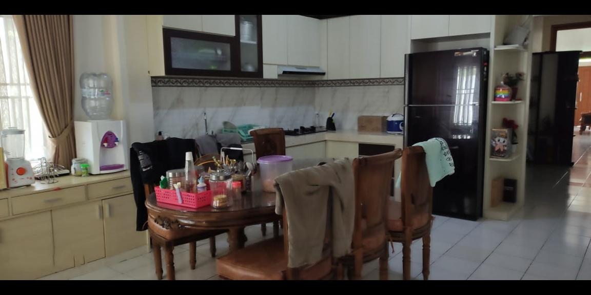 RUMAH COCOK UNTUK VILLA ATAU GUEST HOUSE DI JL. KOLONEL MASTURI CIMAHI RUMAH COCOK UNTUK VILLA ATAU GUEST HOUSE DI JL. KOLONEL MASTURI CIMAHI