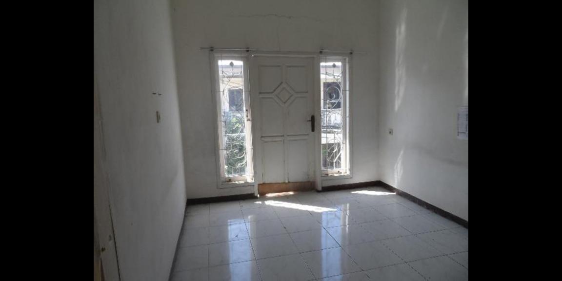 Jual Rumah 2 Lantai di Lebak Indah Mas Kota Surabaya Jual Rumah 2 Lantai di Lebak Indah Mas Kota Surabaya