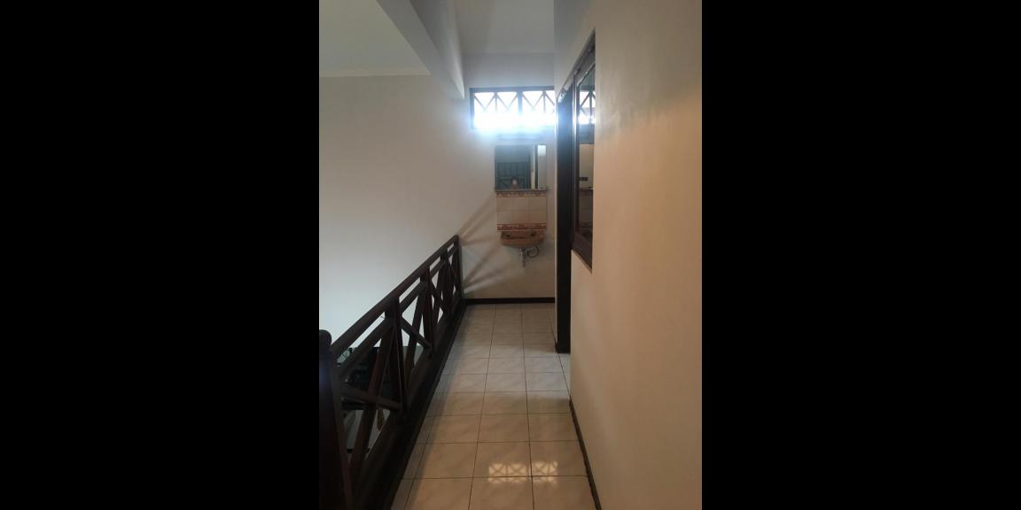 Jual Rumah Mewah 2 Lantai kawasan Pucang Anom Surabaya Jual Rumah Mewah 2 Lantai kawasan Pucang Anom Surabaya