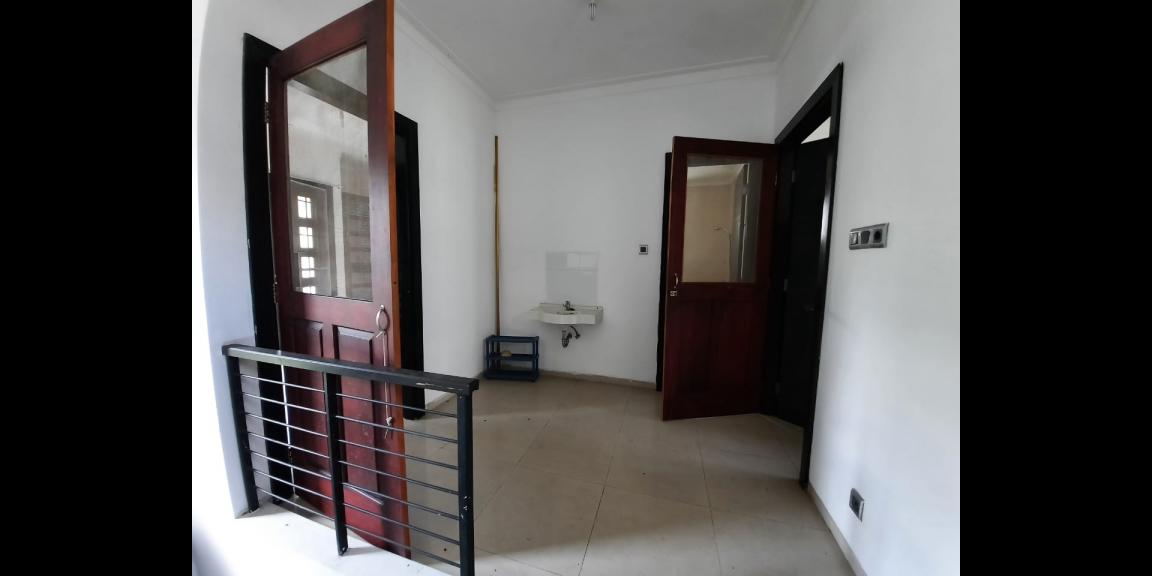 Jual Rumah Mewah Kawasan Prambanan Residence Surabaya Jual Rumah Mewah Kawasan Prambanan Residence Surabaya