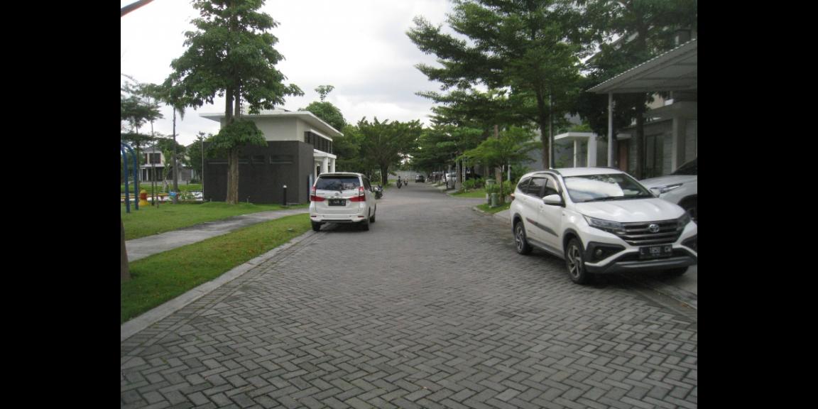 SEWA Rumah dg View Danau di CitraLand North West Lake, Surabaya. SEWA Rumah dg View Danau di CitraLand North West Lake, Surabaya.