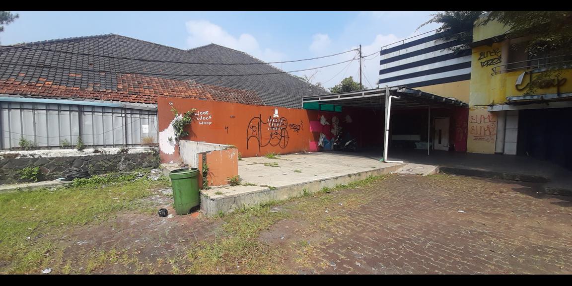 RUMAH HITUNG TANAH MAIN ROAD DAGO (IR.H. DJUANDA) BANDUNG RUMAH HITUNG TANAH MAIN ROAD DAGO (IR.H. DJUANDA) BANDUNG