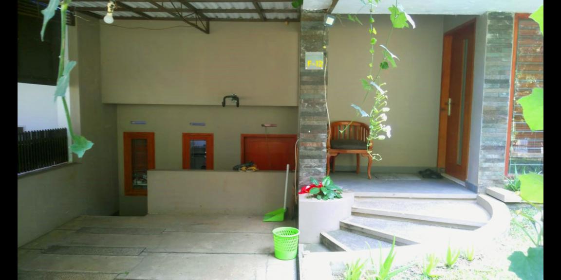 RUMAH DUA LANTAI SEMI FURNISH DI KAMPUNG PADI DAGO BANDUNG RUMAH DUA LANTAI SEMI FURNISH DI KAMPUNG PADI DAGO BANDUNG