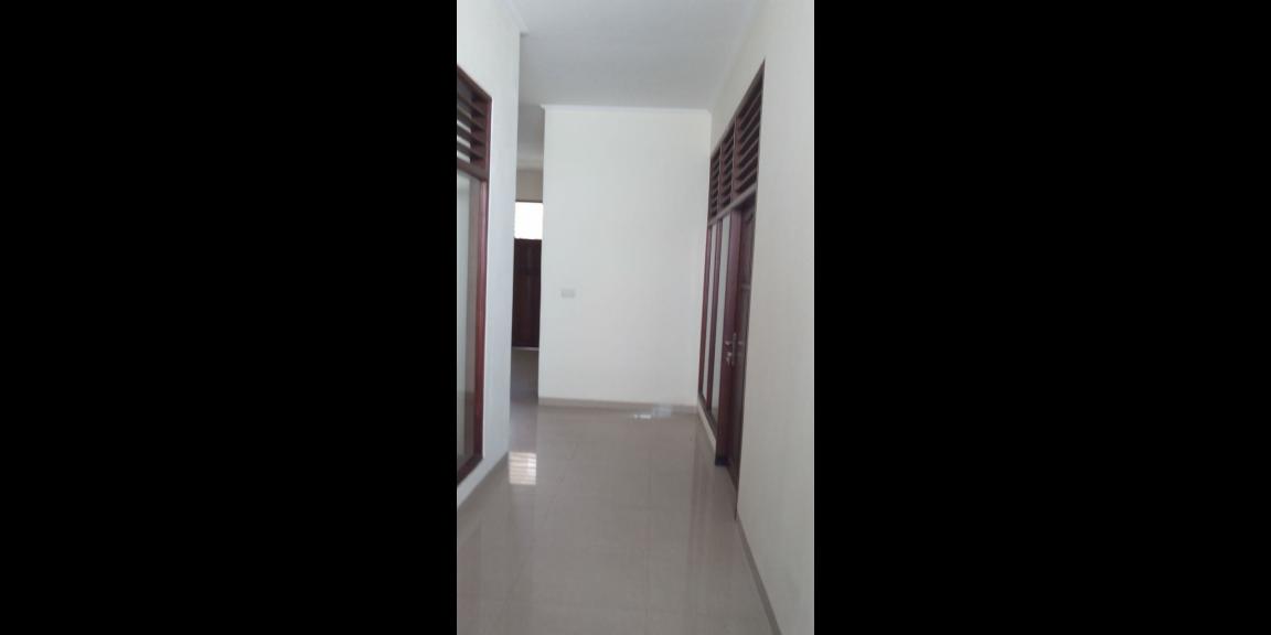 Rumah Kosong SHM Siap Huni Jalan Sutorejo Selatan Surabaya Rumah Kosong SHM Siap Huni Jalan Sutorejo Selatan Surabaya