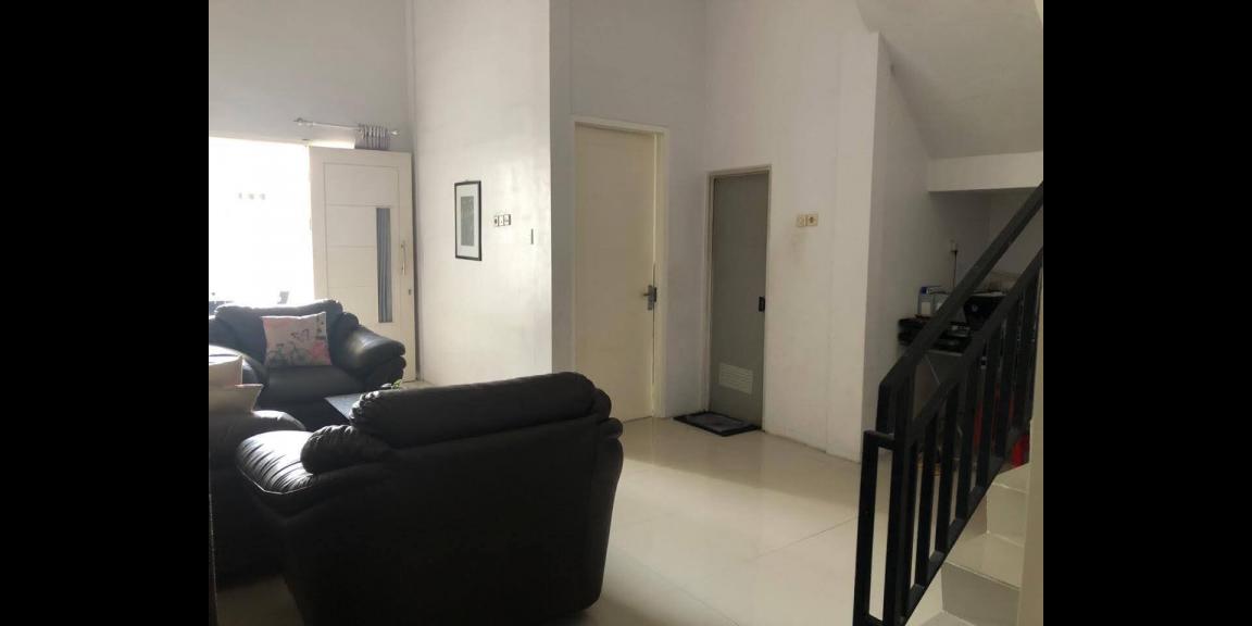 Rumah Bagus Sangat Murah di Perumahan Juanda Mansion Sidoarjo Rumah Bagus Sangat Murah di Perumahan Juanda Mansion Sidoarjo