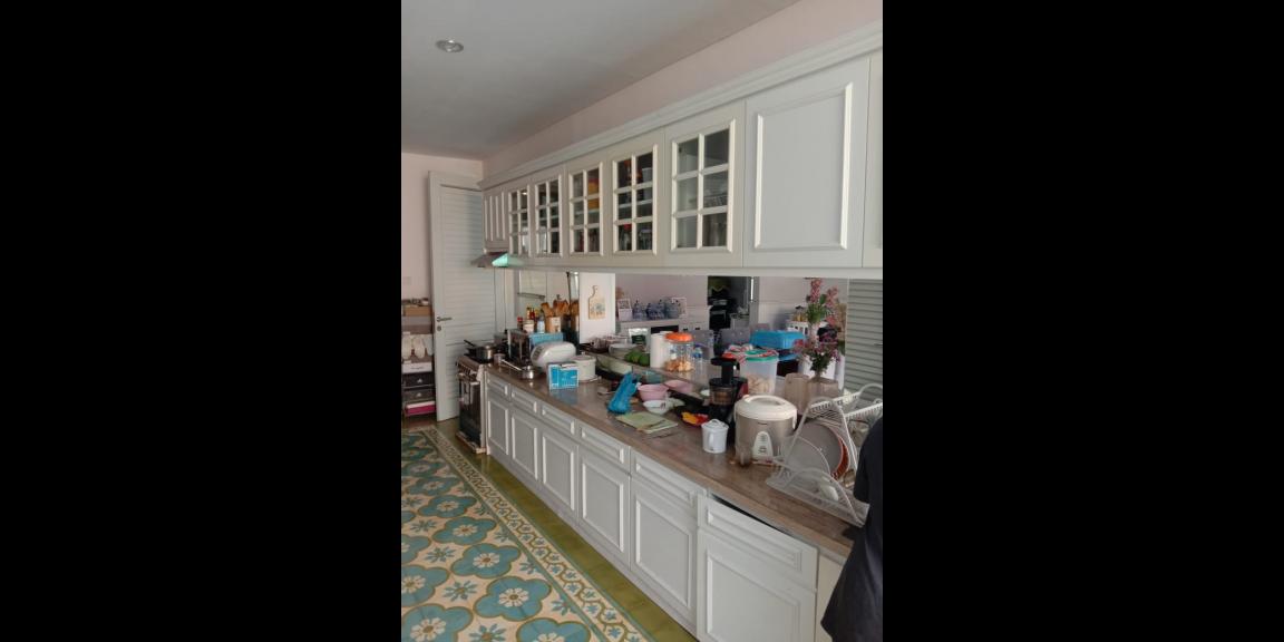 Rumah Baru Mewah Model Belanda Di Kota Baru Jogjakarta Rumah Baru Mewah Model Belanda Di Kota Baru Jogjakarta