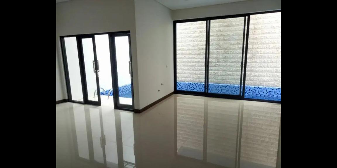 Jual Rumah San Diego Minimalis 3 Lantai Kawasan Pakuwon City Jual Rumah San Diego Minimalis 3 Lantai Kawasan Pakuwon City