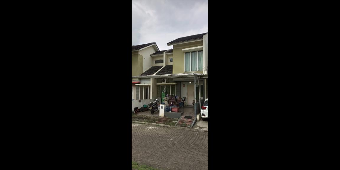 Dijual Rumah 2 Lantai Harga Murah di Graha Raya Dijual Rumah 2 Lantai Harga Murah di Graha Raya