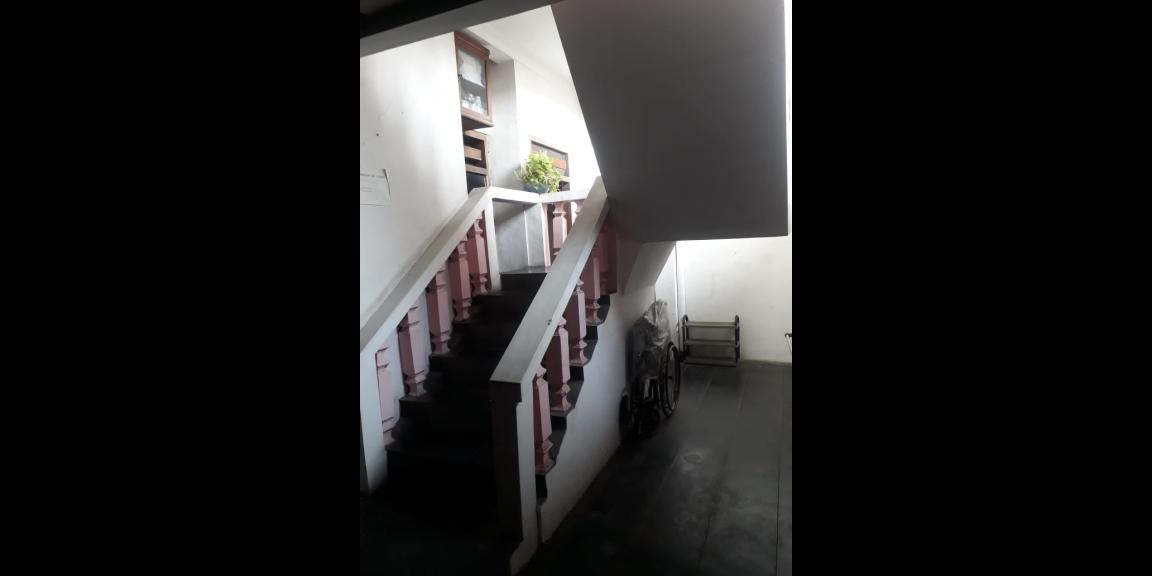 Rumah Luas Strategis di Jalan Margorejo Indah Surabaya Rumah Luas Strategis di Jalan Margorejo Indah Surabaya