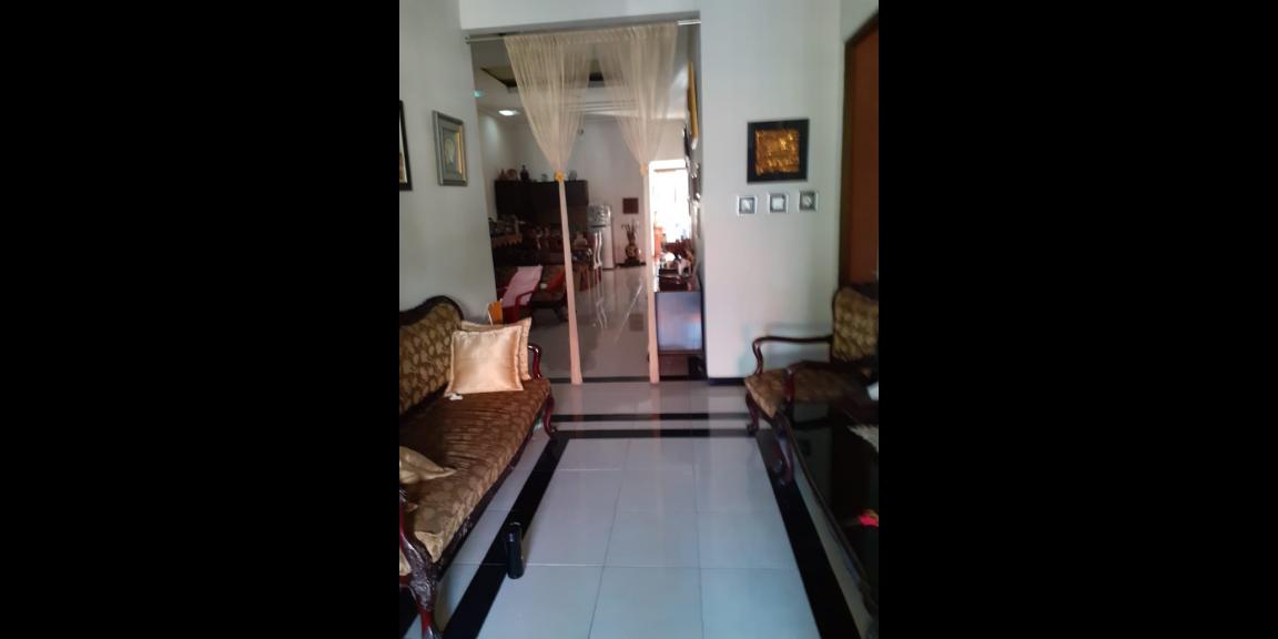 Rumah Bagus Shm di Jalan Manyar Airdas Surabaya Rumah Bagus Shm di Jalan Manyar Airdas Surabaya