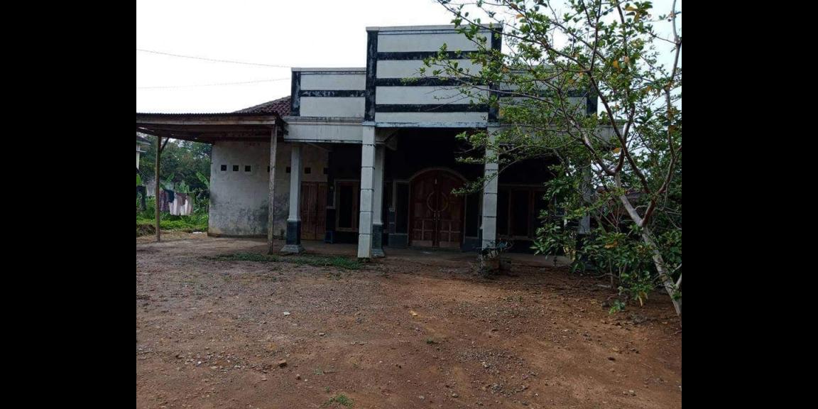 Rumah Strategis Buka Usaha Tepi Jl. Raya Lawu Karangpandan Karanganyar Rumah Strategis Buka Usaha Tepi Jl. Raya Lawu Karangpandan Karanganyar