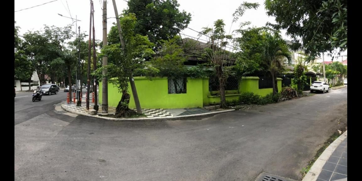 Rumah Bagus Mewah Strategis di Raya Margorejo Indah Rumah Bagus Mewah Strategis di Raya Margorejo Indah