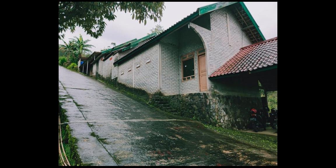 Rumah Vila Siap Huni Kawasan Wisata Alam Kemuning Karanganyar Rumah Vila Siap Huni Kawasan Wisata Alam Kemuning Karanganyar