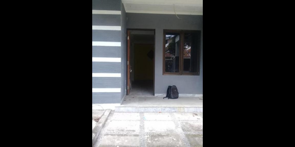 Jual Rumah Kosong Bagus di Komplek Taman Puspa Raya Jual Rumah Kosong Bagus di Komplek Taman Puspa Raya