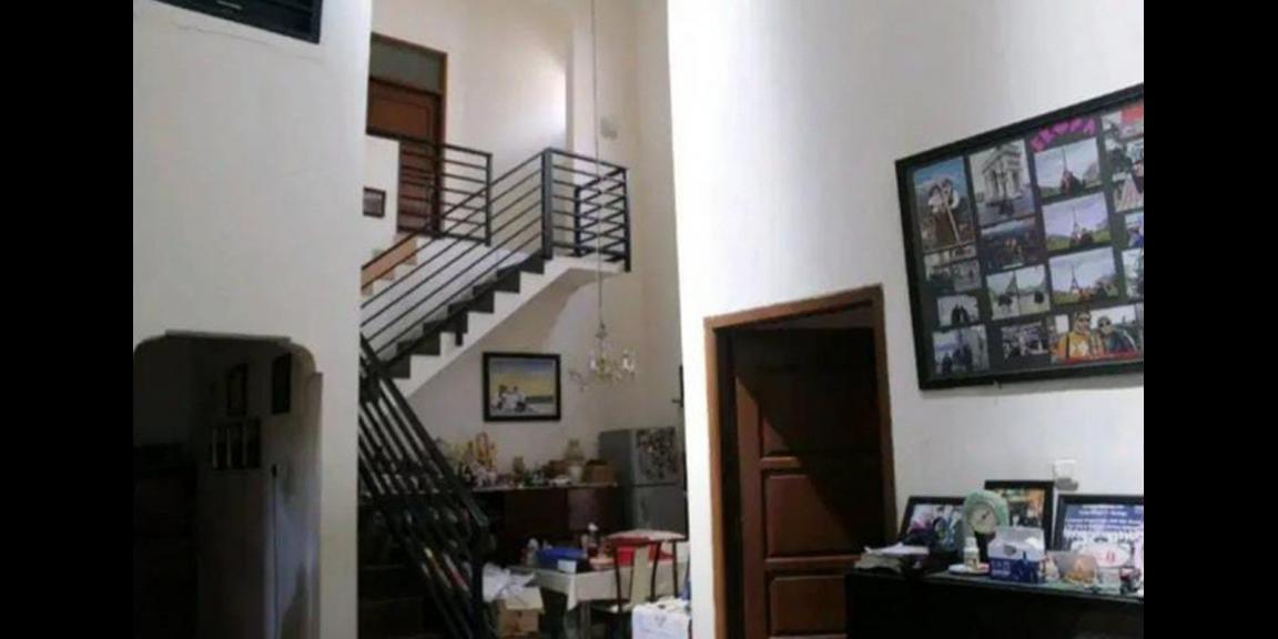 Jual Rumah 2 Lantai Klampis Semolo Tengah Daerah Semolowaru Jual Rumah 2 Lantai Klampis Semolo Tengah Daerah Semolowaru