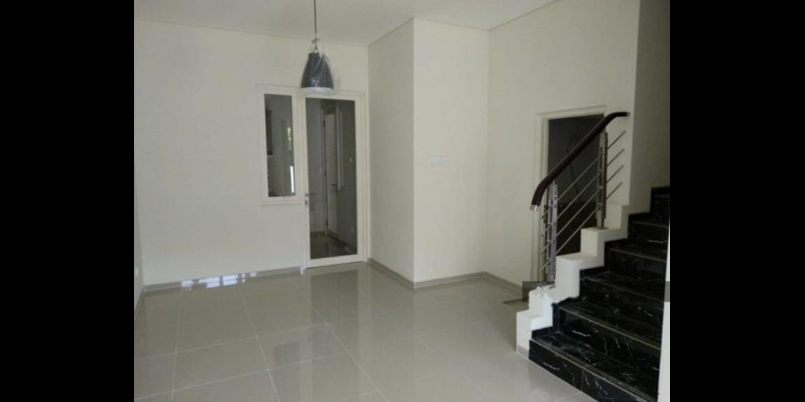 Jual Rumah Baru Gress di Taman Mutiara Pakuwon City Jual Rumah Baru Gress di Taman Mutiara Pakuwon City