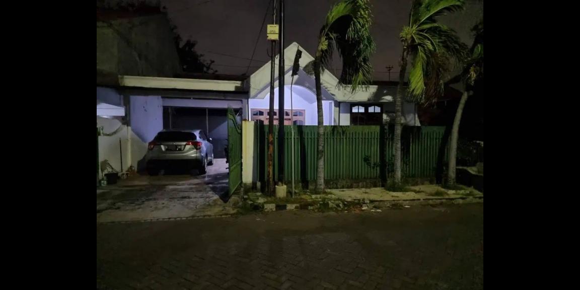 Jual Rumah Bagus Kawasan Jambangan Gayungsari Barat Surabaya Jual Rumah Bagus Kawasan Jambangan Gayungsari Barat Surabaya