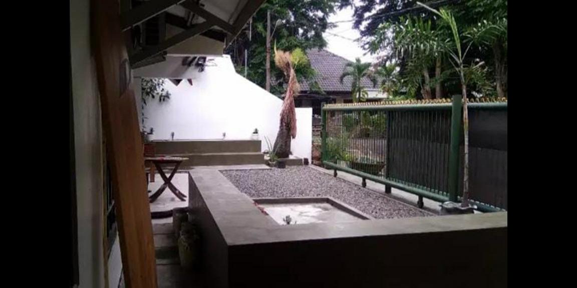 Rumah Luas SHM di Perumahan Taman Gayungsari Timur Rumah Luas SHM di Perumahan Taman Gayungsari Timur