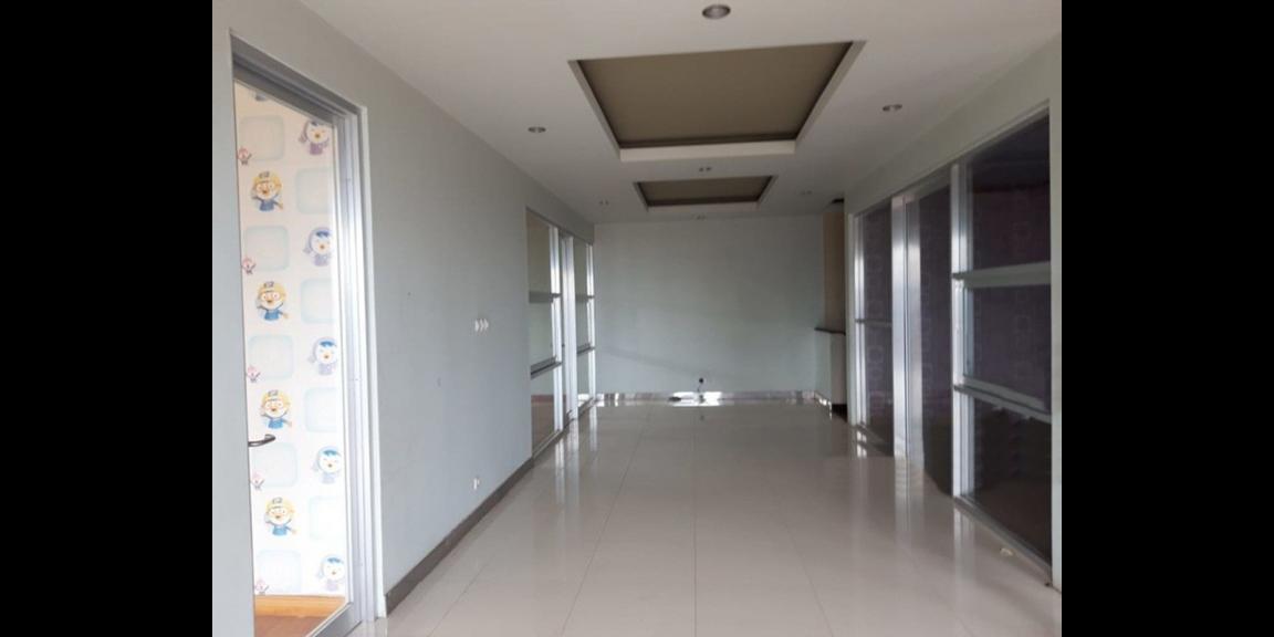 Rumah Mewah Kosong di Jalan Pantai Balangan Kuta Rumah Mewah Kosong di Jalan Pantai Balangan Kuta