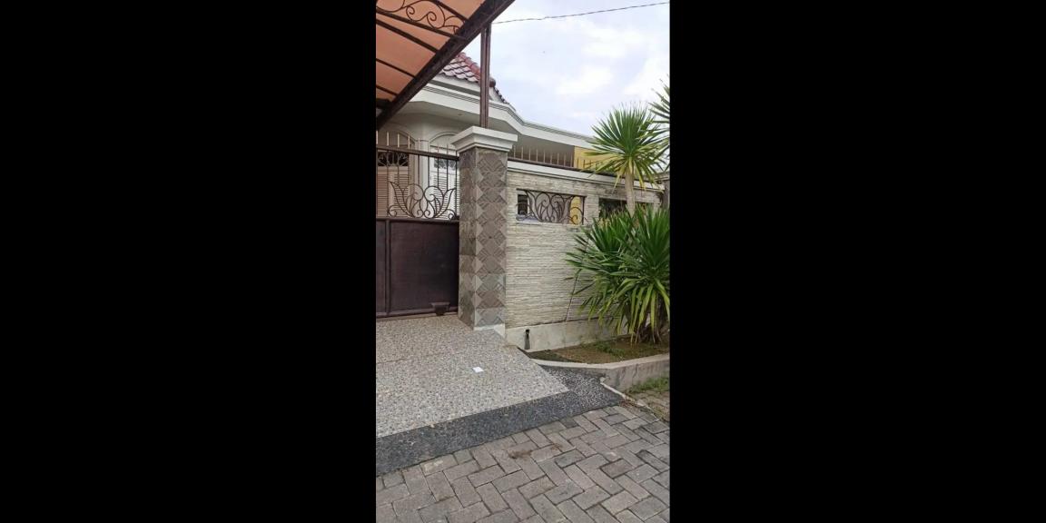 Rumah Mewah di Bendul Merisi Utara Kota Surabaya Rumah Mewah di Bendul Merisi Utara Kota Surabaya