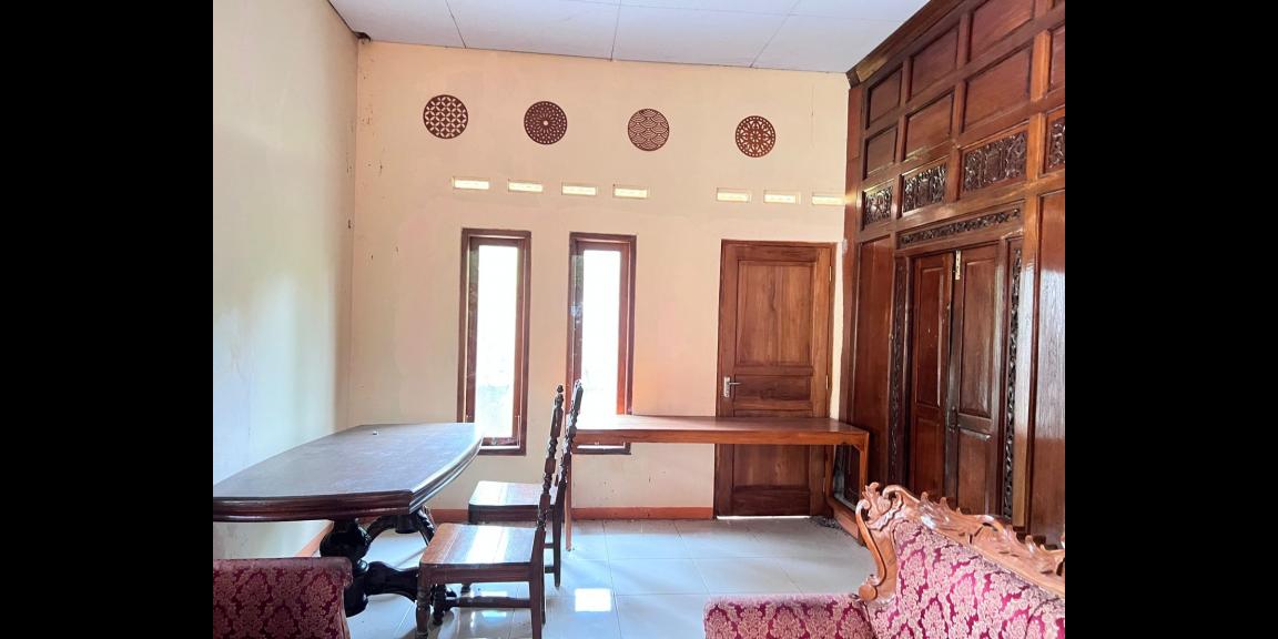 Dijual Rumah Penginapan 387m² Kota Wisata Kemuning Dijual Rumah Penginapan 387m² Kota Wisata Kemuning