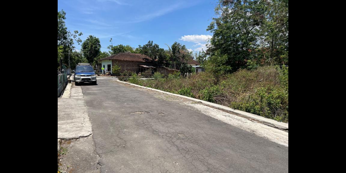 Tanah Datar Strategis 995m² Karanganyar Kota Tanah Datar Strategis 995m² Karanganyar Kota