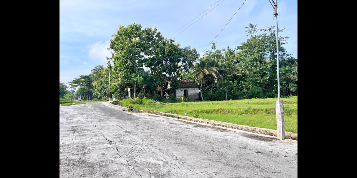 Tanah Strategis 4770m² Zona Kuning Sragen Tanah Strategis 4770m² Zona Kuning Sragen