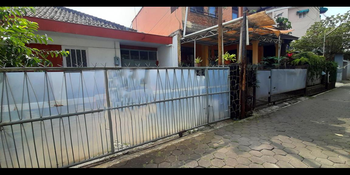 RUMAH DAN KOST-KOSTAN DI SAMPING RSHS (RUMAH SAKIT HASAN SADIKIN) BANDUNG RUMAH DAN KOST-KOSTAN DI SAMPING RSHS (RUMAH SAKIT HASAN SADIKIN) BANDUNG