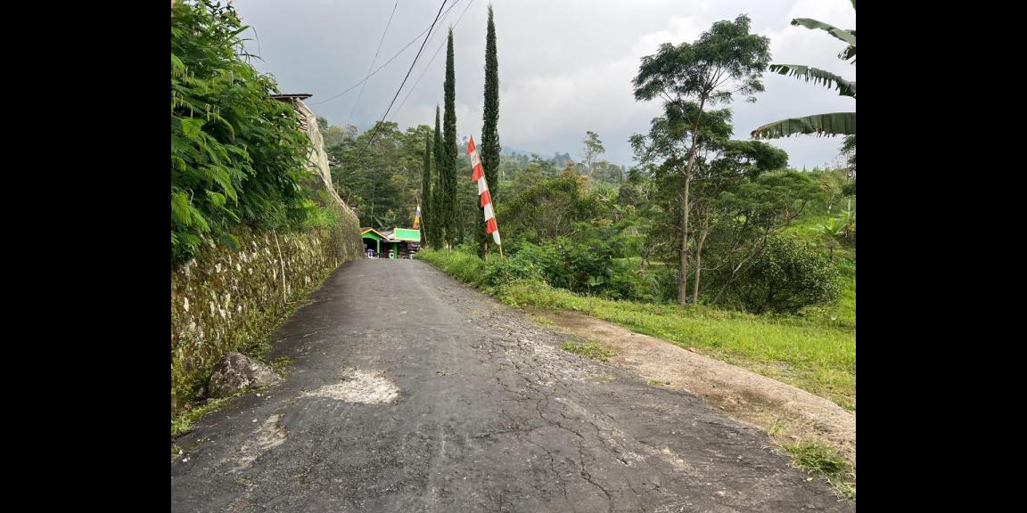 Tanah Datar 1100m² Kawasan Wisata Ngargoyoso Tanah Datar 1100m² Kawasan Wisata Ngargoyoso