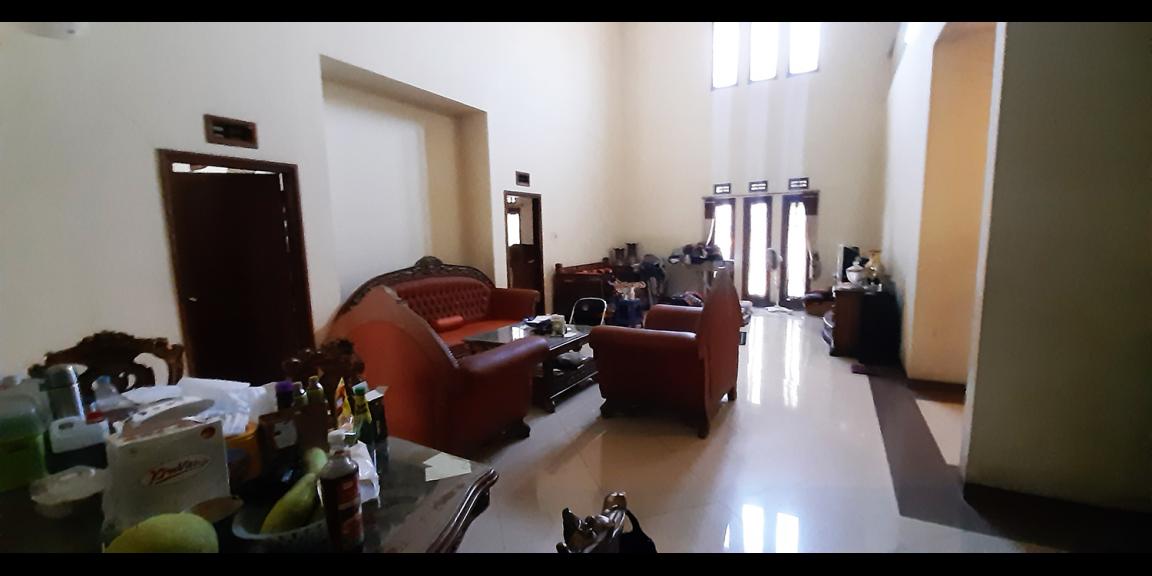 RUMAH MEWAH MAIN ROAD ARCAMANIK KOTA BANDUNG RUMAH MEWAH MAIN ROAD ARCAMANIK KOTA BANDUNG