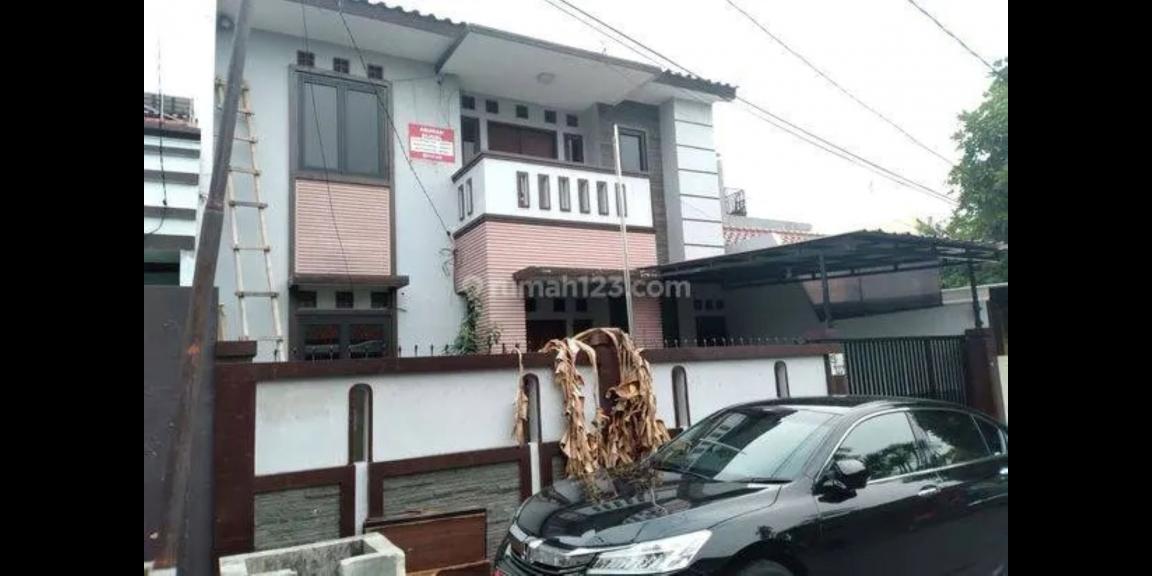 Jual Rumah Siap Huni 2 Lantai di Kebon Jeruk Jakarta Barat Jual Rumah Siap Huni 2 Lantai di Kebon Jeruk Jakarta Barat