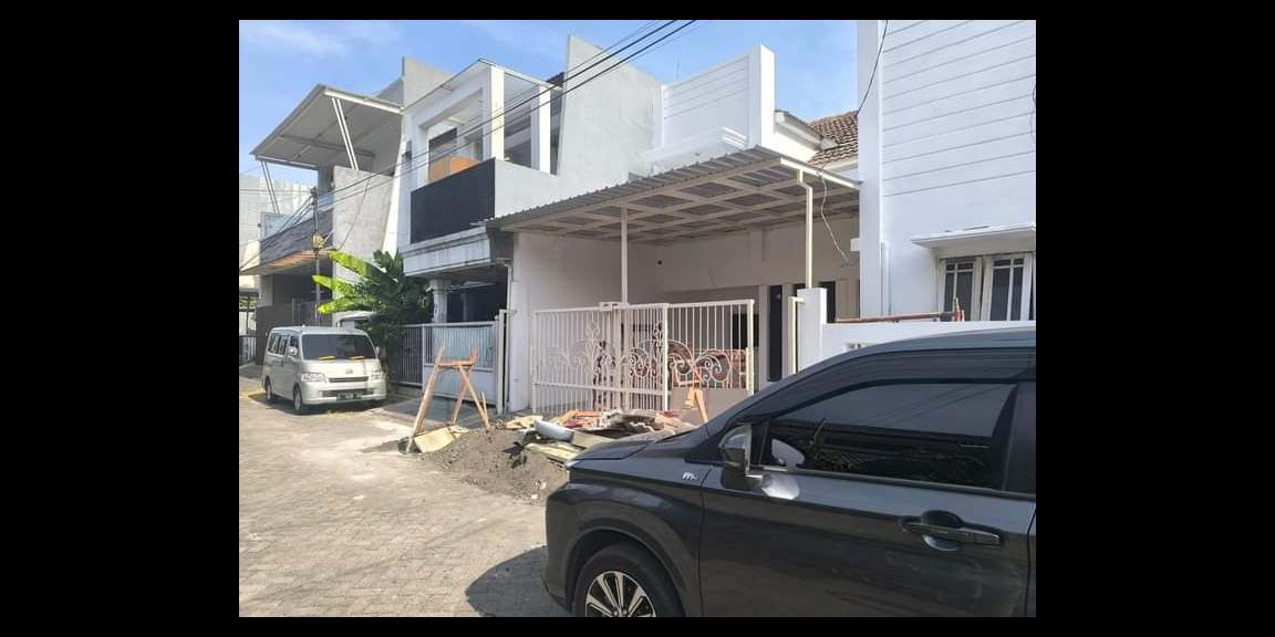 Dijual Rumah Baru Full Renovasi Lokasi Strategis di Nginden Intan Surabaya Dijual Rumah Baru Full Renovasi Lokasi Strategis di Nginden Intan Surabaya