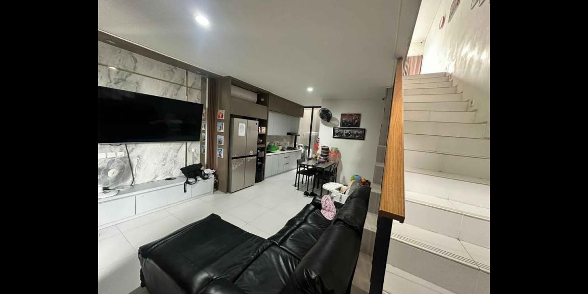 Jual Rumah Siap Huni Di Perumahan CENTRAL PARK MERR Surabaya Timur Jual Rumah Siap Huni Di Perumahan CENTRAL PARK MERR Surabaya Timur