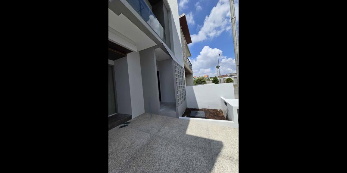 Rumah Baru Minimalis Modern Lokasi Perumahan Medokan Ayu Rungkut Surabaya Rumah Baru Minimalis Modern Lokasi Perumahan Medokan Ayu Rungkut Surabaya