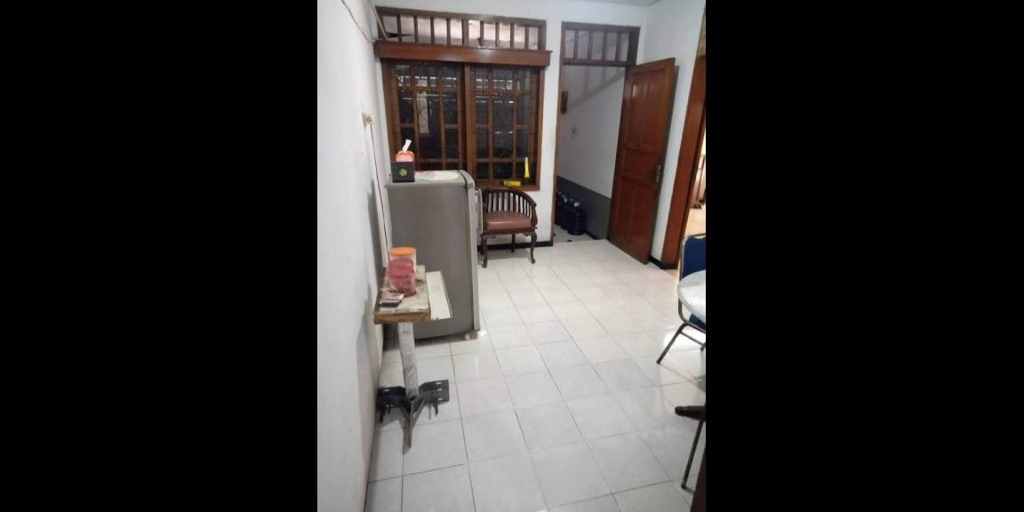 Disewakan Rumah Siap Huni Lokasi Ketintang Permai Surabaya Selatan Disewakan Rumah Siap Huni Lokasi Ketintang Permai Surabaya Selatan