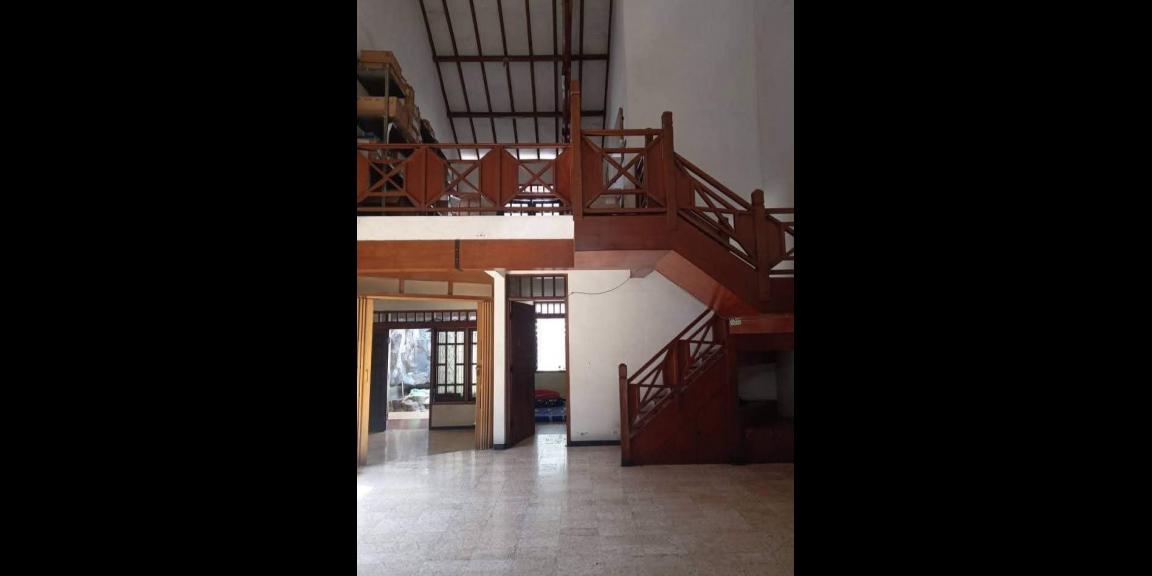 Disewakan Rumah Siap Huni Lokasi Ketintang Permai Surabaya Selatan Disewakan Rumah Siap Huni Lokasi Ketintang Permai Surabaya Selatan