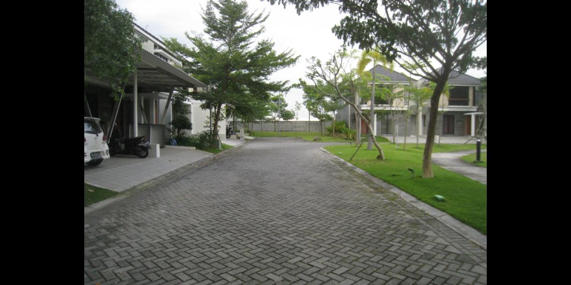 SEWA Rumah dg View Danau di CitraLand North West Lake, Surabaya. SEWA Rumah dg View Danau di CitraLand North West Lake, Surabaya.