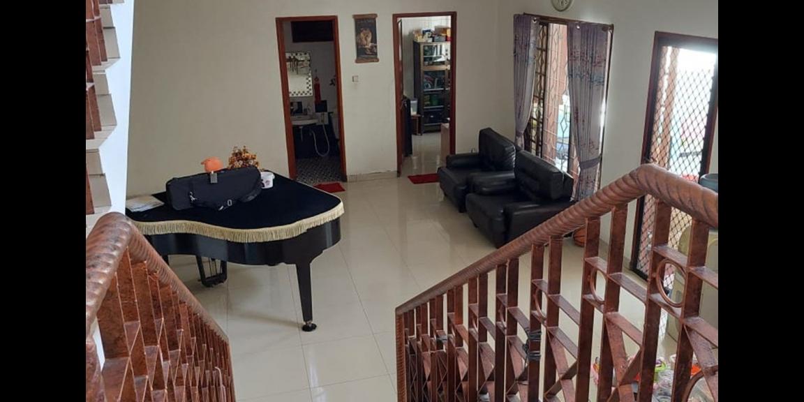 Rumah Minimalis Siap Huni Kawasan Villa Riviera Pakuwon City Rumah Minimalis Siap Huni Kawasan Villa Riviera Pakuwon City