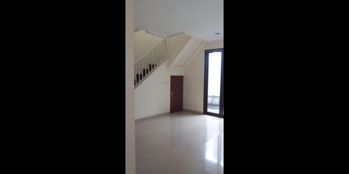 Rumah Kosong SHM Siap Huni Jalan Sutorejo Selatan Surabaya Rumah Kosong SHM Siap Huni Jalan Sutorejo Selatan Surabaya