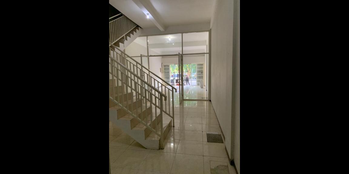 Jual Ruko Kosong 3 Lantai Daerah Dharmahusada Gubeng Jual Ruko Kosong 3 Lantai Daerah Dharmahusada Gubeng