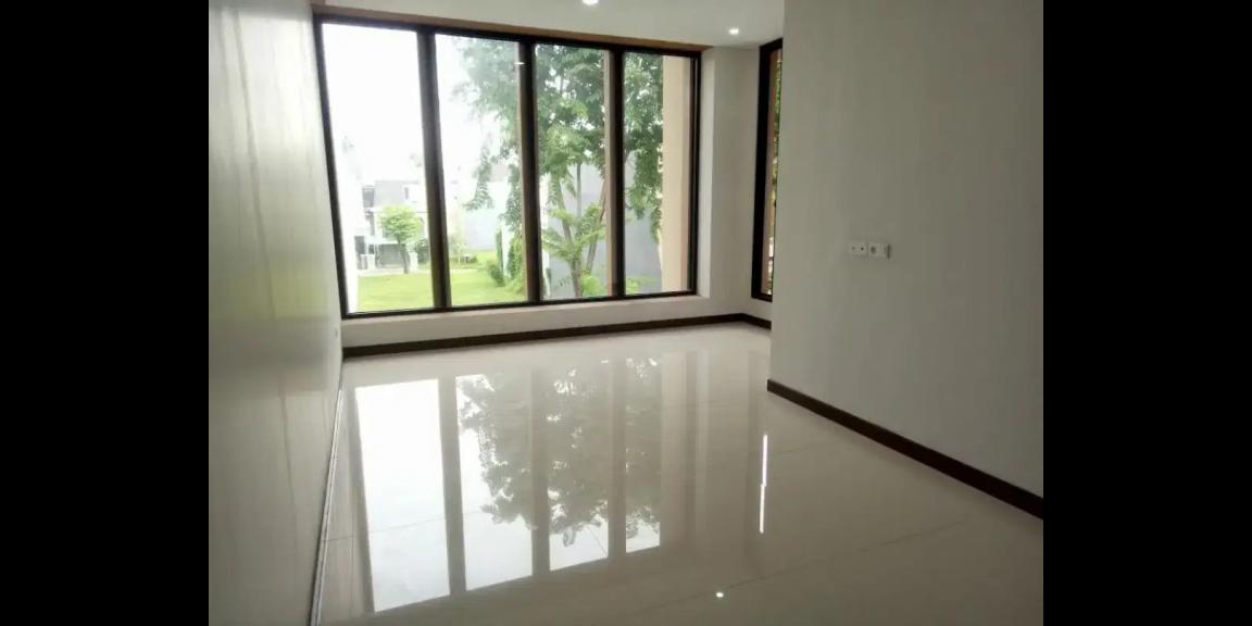 Jual Rumah San Diego Minimalis 3 Lantai Kawasan Pakuwon City Jual Rumah San Diego Minimalis 3 Lantai Kawasan Pakuwon City