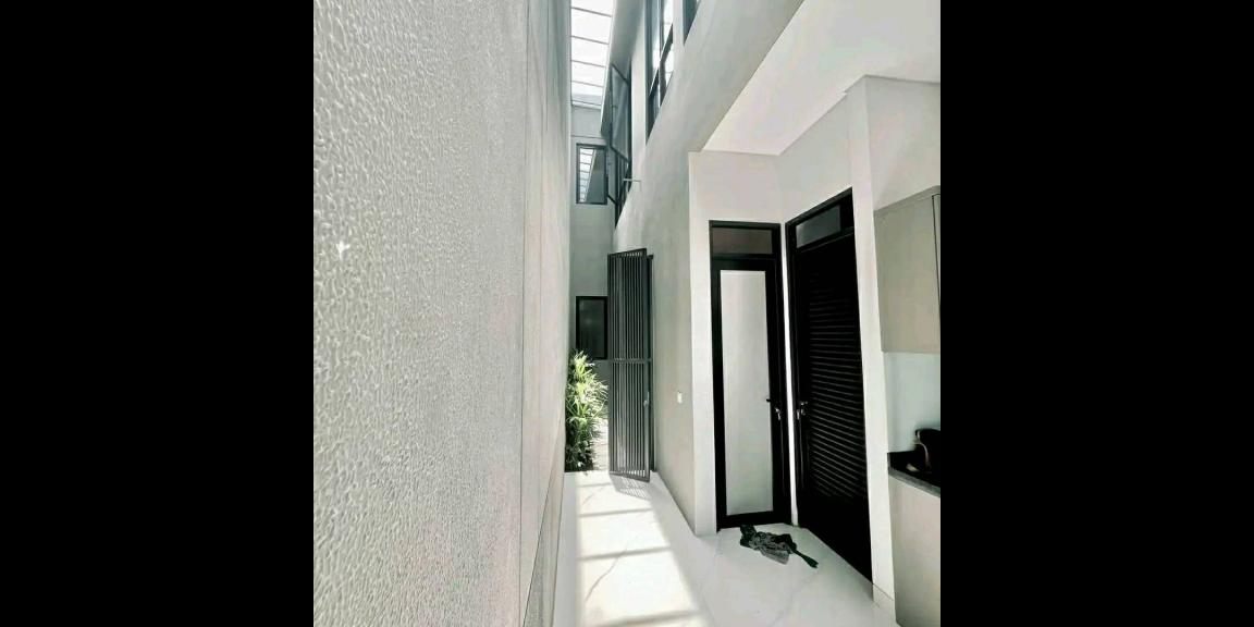 TURUN HARGA!!! Rumah Mewah Baru Gress Siap Huni Lokasi Manyar Kertoardi Sukolilo Surabaya TURUN HARGA!!! Rumah Mewah Baru Gress Siap Huni Lokasi Manyar Kertoardi Sukolilo Surabaya