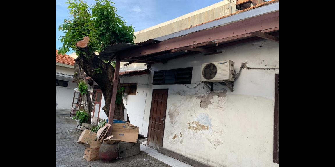 Dijual Cepat Rumah dan Gudang di Pesapen Kali Surabaya Dijual Cepat Rumah dan Gudang di Pesapen Kali Surabaya