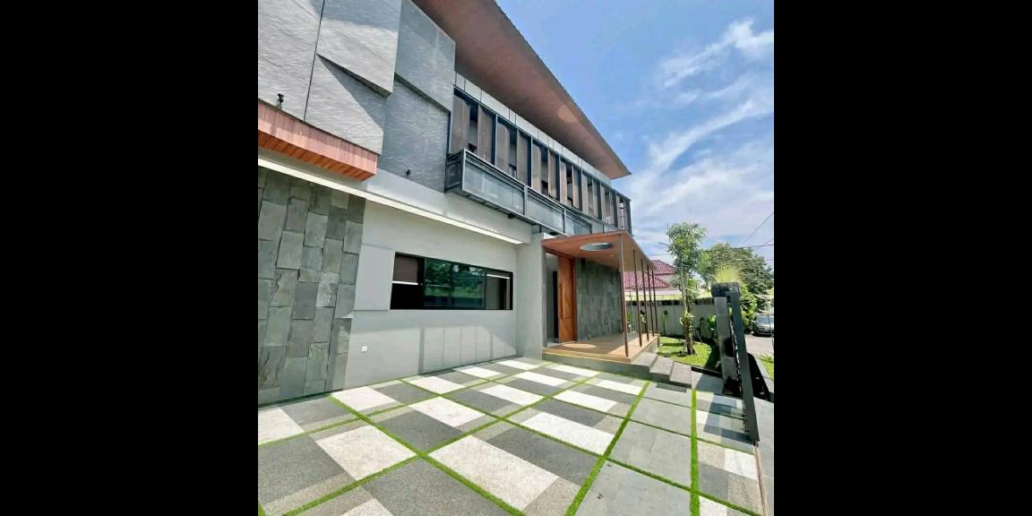 TURUN HARGA!!! Rumah Mewah Baru Gress Siap Huni Lokasi Manyar Kertoardi Sukolilo Surabaya TURUN HARGA!!! Rumah Mewah Baru Gress Siap Huni Lokasi Manyar Kertoardi Sukolilo Surabaya