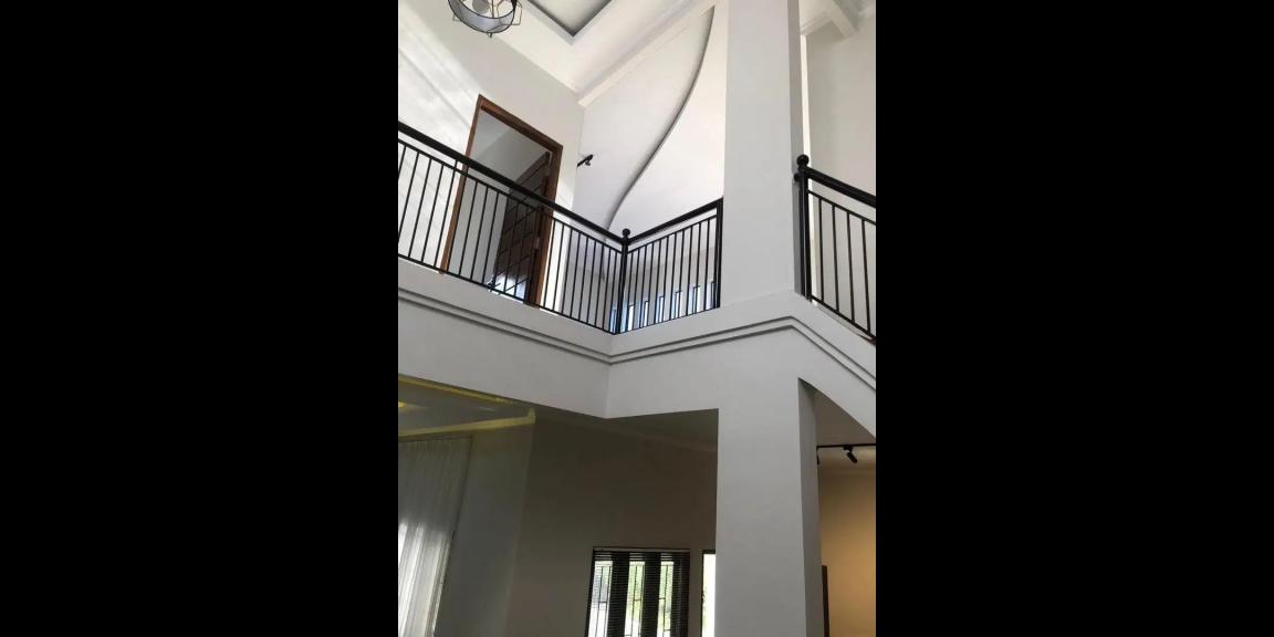 Jual Rumah Mewah di Wisma Kedung Asem Indah Surabaya Jual Rumah Mewah di Wisma Kedung Asem Indah Surabaya