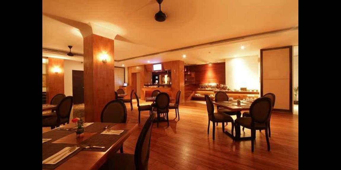 Jual Hotel Mewah Dekat Pantai Kuta Nol Jalan Legian Bali Jual Hotel Mewah Dekat Pantai Kuta Nol Jalan Legian Bali